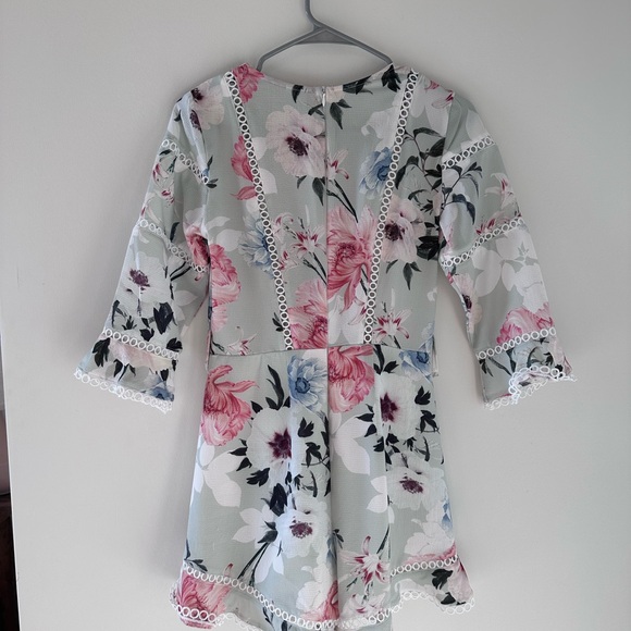 SELFIE VERSAILLES THREE-QUARTER SLEEVE FLORAL ROMPER - Picture 2 of 10